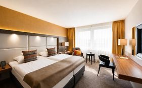 Best Western Plus Delta Park Hotel